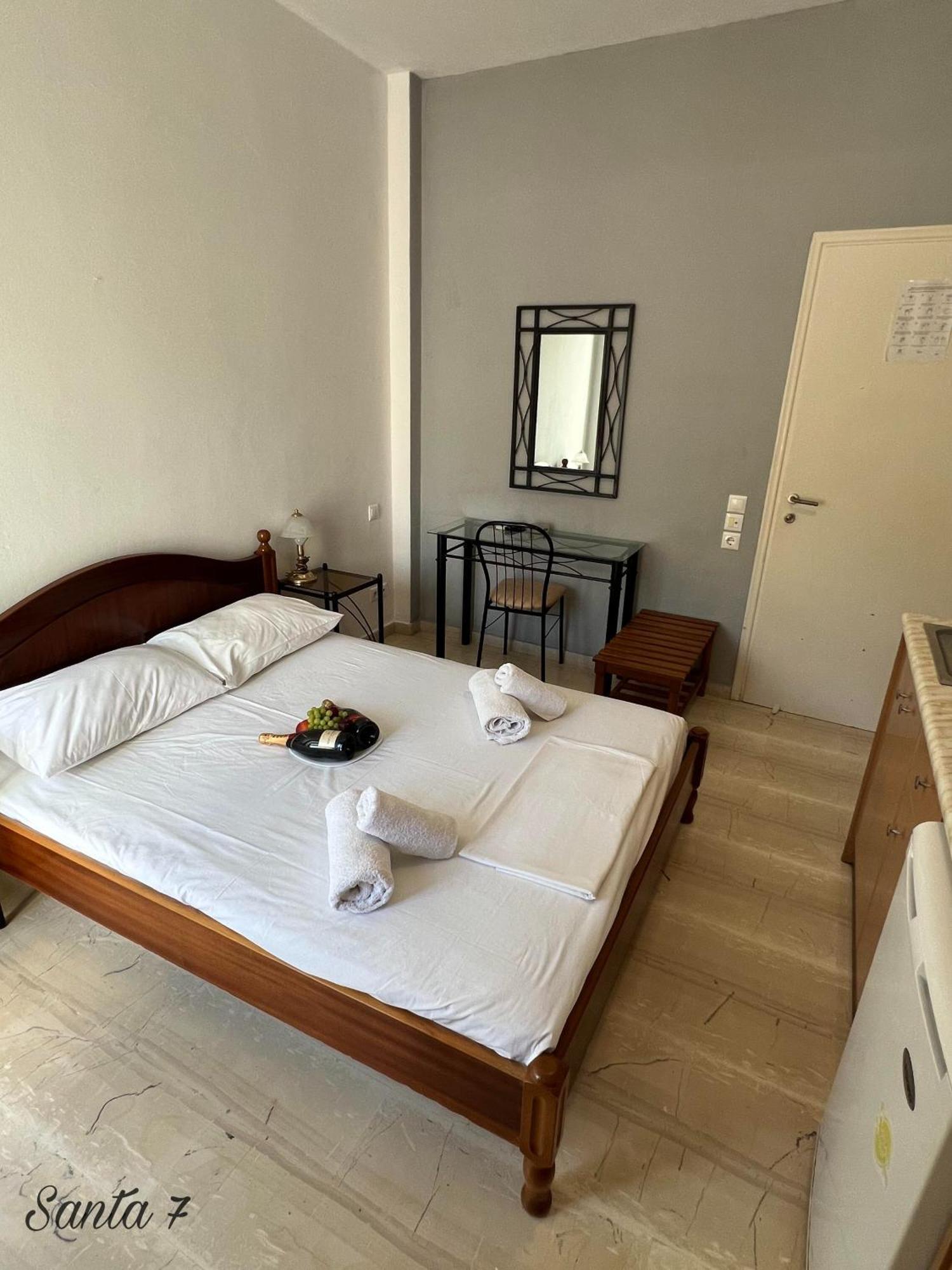 Santa Magia Hotel Kamari  Ngoại thất bức ảnh