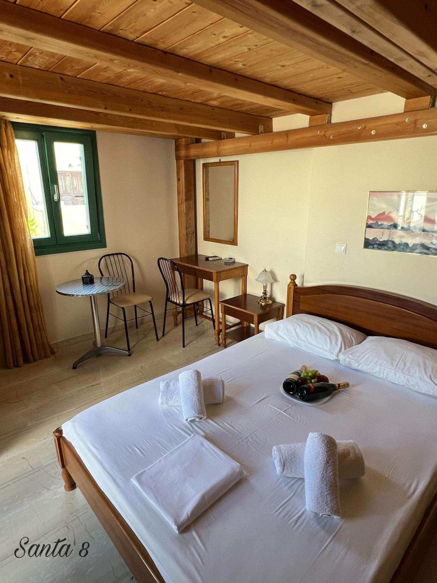 Santa Magia Hotel Kamari  Ngoại thất bức ảnh